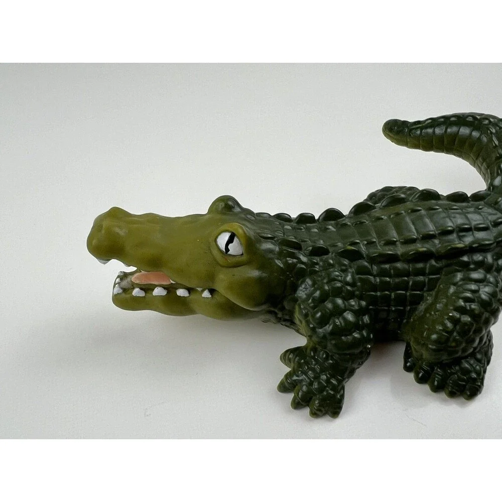 Keenway Industries Pirate Ship Island Figure Crocodile Alligator Animal Toy